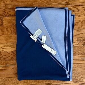 Reversible Blue wrap. 27 x 72 inches